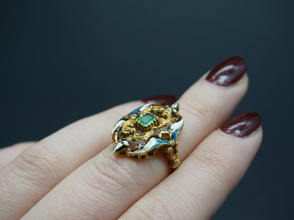 Vintage Emerald Enamel Gold Ring/Antique Style Italian 18K Gold Ring