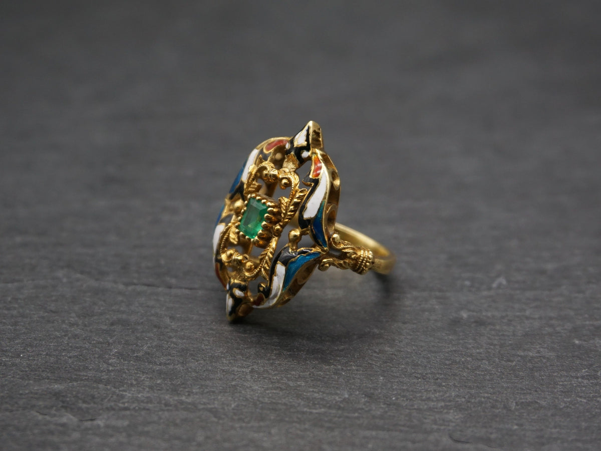 Vintage Emerald Enamel Gold Ring/Antique Style Italian 18K Gold Ring