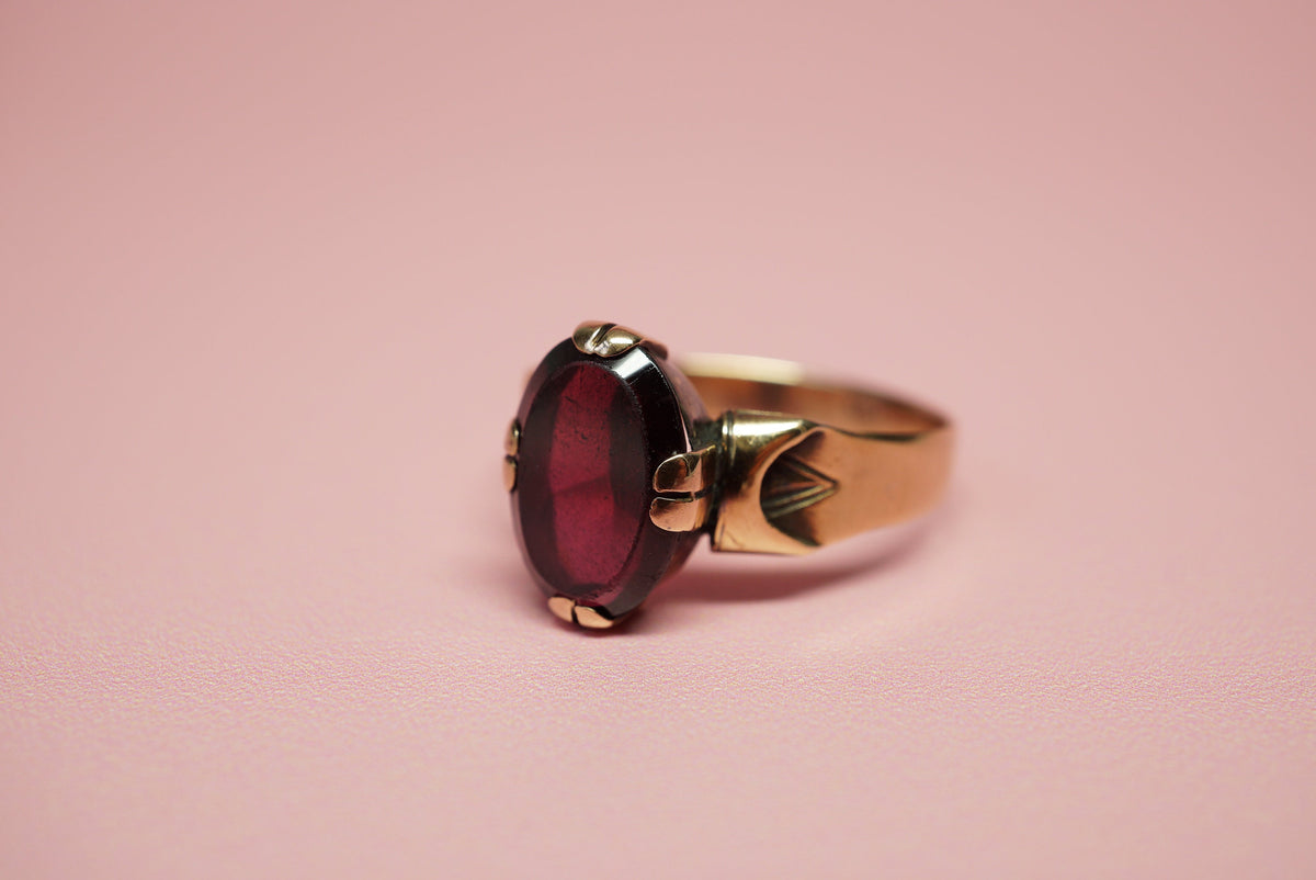 Antique Garnet 8K Gold Signet Ring