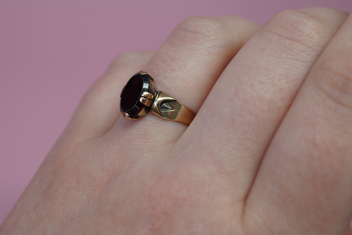 Antique Garnet 8K Gold Signet Ring